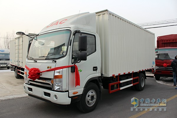 最佳車輛+空前優(yōu)惠！軍瑞通達(dá)江淮帥鈴京五產(chǎn)品團(tuán)購(gòu)會(huì)完滿