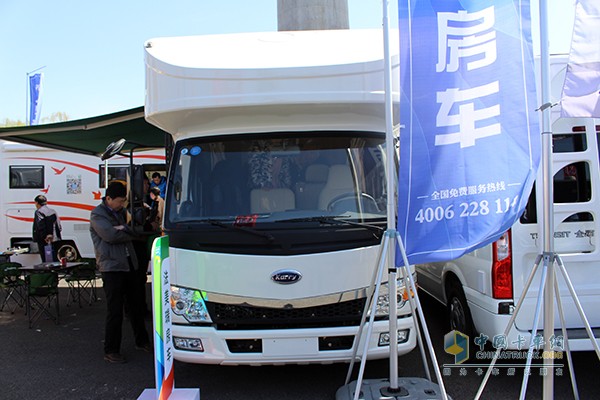美貌+實(shí)力 北京第12屆房車展露營(yíng)展覽會(huì)
