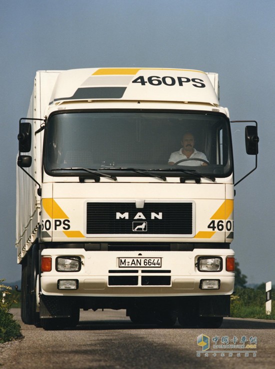 1986年，曼恩F90再次榮獲年度卡車稱號(hào)
