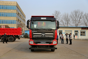 福田瑞沃 RB車(chē)身 310馬力 8X4 7.6米自卸車(chē)