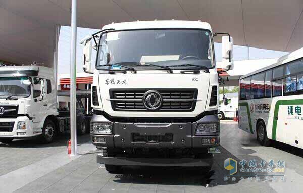 東風(fēng)天龍6X4自卸車(chē)