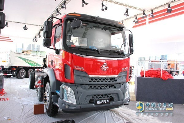 長頭卡車乘龍T7領(lǐng)銜，東風柳汽全新平臺產(chǎn)品集體亮相！