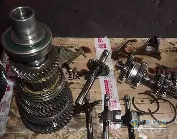 齒輪拆解