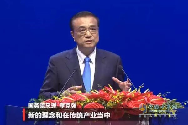 李克強(qiáng)總理點(diǎn)贊貨車(chē)幫