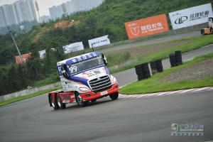 乘龍雙雄亮劍，奪取2016中國(guó)卡車(chē)公開(kāi)賽成都站冠軍