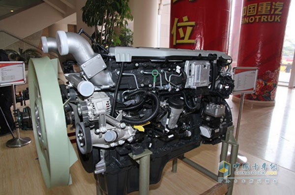 中國(guó)重汽MC11發(fā)動(dòng)機(jī)