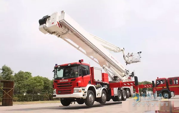 登高平臺(tái)消防車