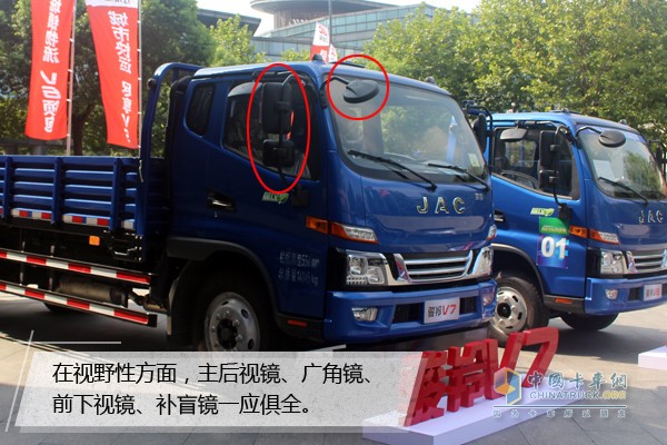 在視野性上主后視鏡、廣角鏡、前下視鏡、補盲鏡一應俱全。