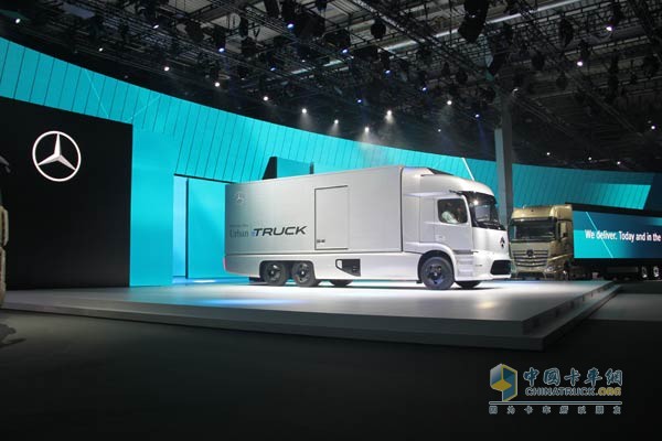奔馳都市純電動卡車（Urban eTruck）進(jìn)行了全球首發(fā)