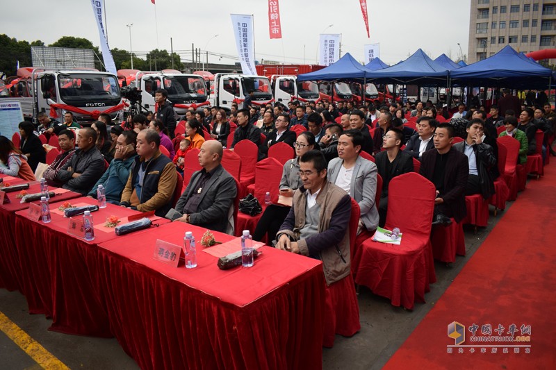 一汽解放 J6P重卡 質(zhì)惠版 420馬力 6X4 國(guó)五牽引車(chē)(CA4250P66K24T1A1E5)