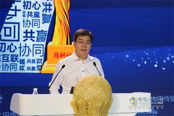 中國(guó)內(nèi)燃機(jī)工業(yè)協(xié)會(huì)副會(huì)長(zhǎng)、中國(guó)汽車(chē)工業(yè)協(xié)會(huì)副會(huì)長(zhǎng)、廣西玉柴機(jī)器股份有限公司副總裁王利民