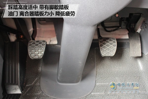 陜汽重卡德龍L3000載貨車(chē)