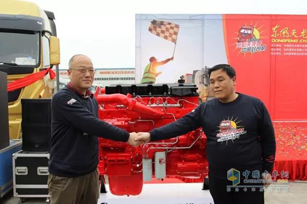東風康明斯ISZ國五560馬力發(fā)動機