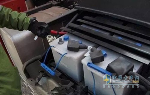 卡車蓄電池養(yǎng)護(hù)與定期檢測