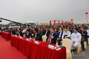 海量現(xiàn)場(chǎng)圖  見證廣汽日野1000臺(tái)轎運(yùn)車與廂式車簽約和交付