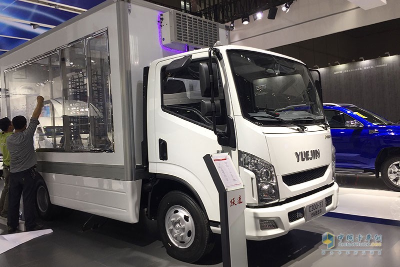 上海車展，上汽躍進攜新能源物流車亮相