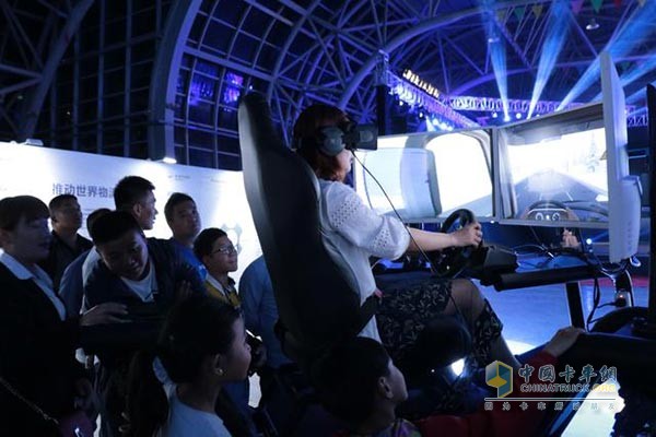 現(xiàn)場用戶體驗VR、模擬試駕