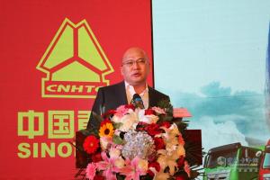 中國重汽百萬英雄俱樂部—T7H用戶馬強(qiáng)百萬公里達(dá)成發(fā)布會