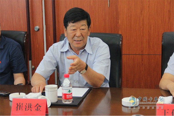 天津安達(dá)集團(tuán)股份有限公司董事長(zhǎng)崔洪金希望雙方展開(kāi)廣泛合作