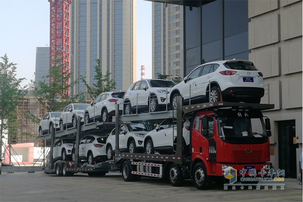 長久中置軸車輛運(yùn)輸車