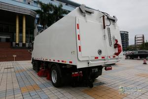 比亞迪 T7A 4×2 純電動掃路車