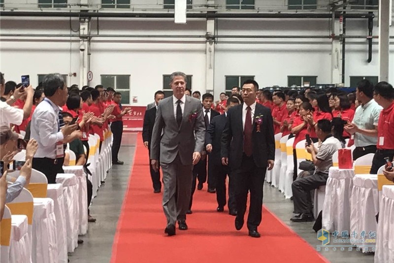“感恩十年 聚勢(shì)未來(lái)”西安康明斯10周年慶典