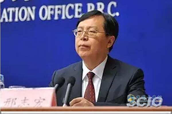 國家統(tǒng)計局新聞發(fā)言人、國民經(jīng)濟(jì)綜合統(tǒng)計司司長邢志宏