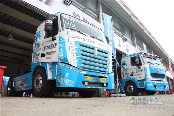 駿鉑重卡組參賽車(chē)輛