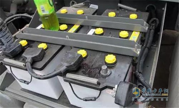 電池如有綠色氧化物，一定要盡快處理