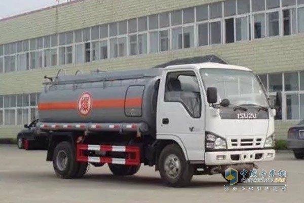 危險(xiǎn)品運(yùn)輸車(chē)