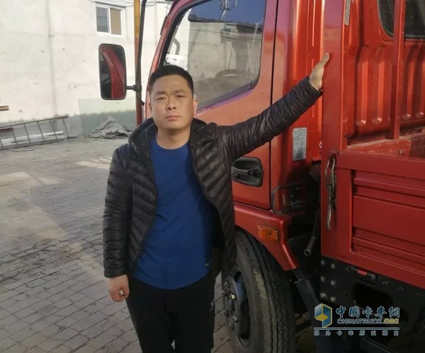 中國雷鋒卡車司機張洪耀