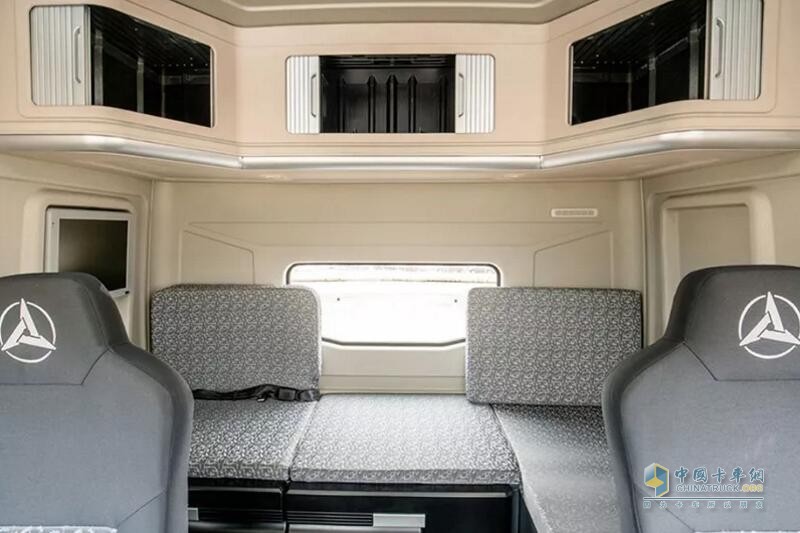 三一重工 6×4 500馬力 牽引車 超大空間，房車般駕駛體驗