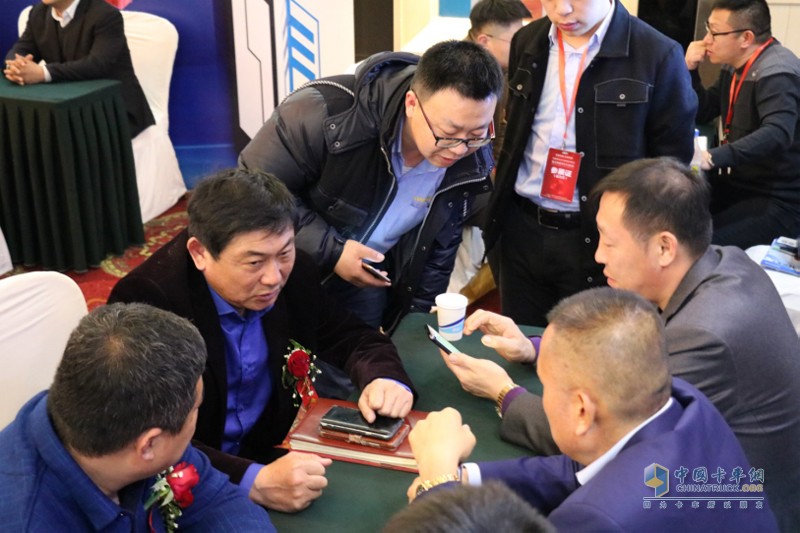 科技賦能物流  500臺(tái)歐曼高端?；愤\(yùn)輸車助力清源集團(tuán)