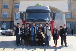 樹標桿 東風天龍旗艦ISZ520危化品運輸車行唐交付
