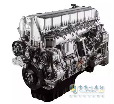 紅巖金剛M500 8×4復(fù)合版自卸車(chē)上菲紅發(fā)動(dòng)機(jī)