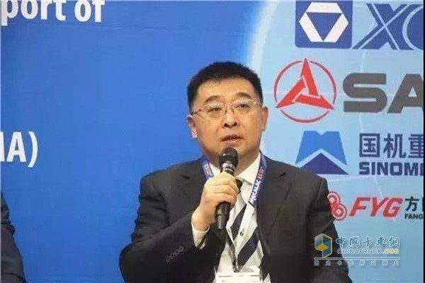 徐工集團(tuán)總經(jīng)理、黨委副書記楊東升