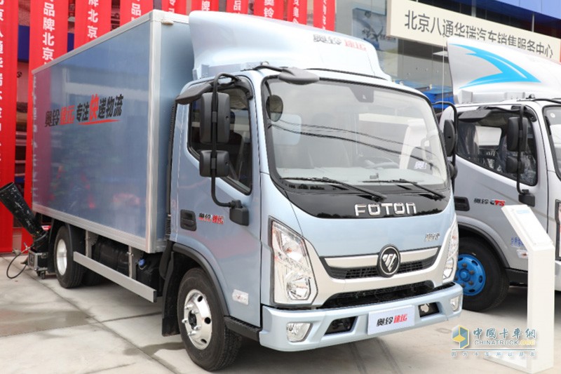 福田奧鈴速運(yùn)客戶交車儀式暨奧鈴品牌（北京）體驗(yàn)中心開(kāi)業(yè)典禮