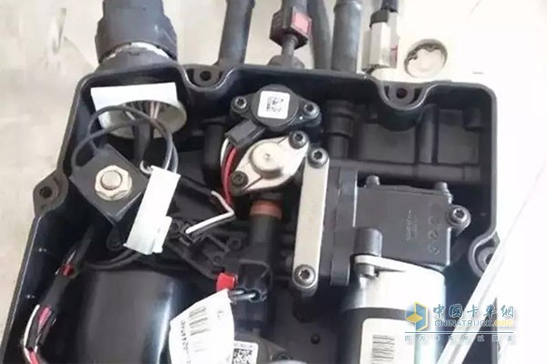 更換驅(qū)動電機(jī)后的尿素泵