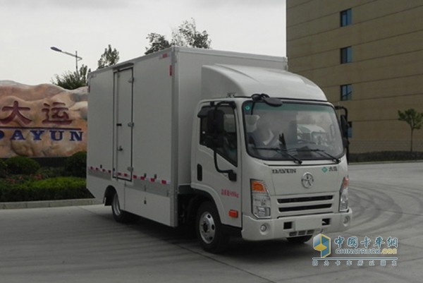 大運(yùn)純電動(dòng)廂式運(yùn)輸車