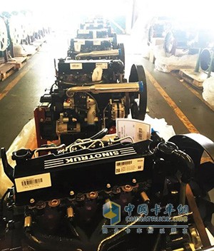 中國重汽首批20臺MC04發(fā)動機已順利下線
