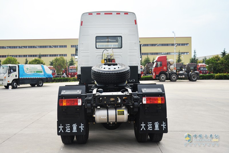 大運(yùn)重卡 純電動(dòng) 4×2 牽引車(chē)