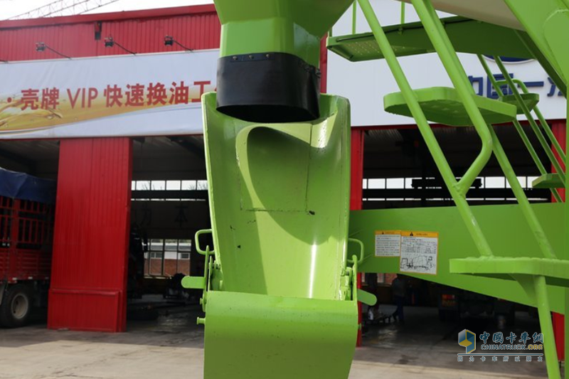 解放 J6P 390馬力 8X4 混凝土攪拌車(凌宇牌)