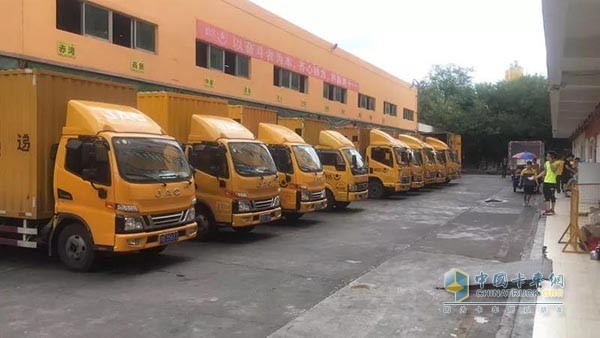 江淮駿鈴與深圳韻達(dá)公司簽訂100臺(tái)快遞運(yùn)輸車