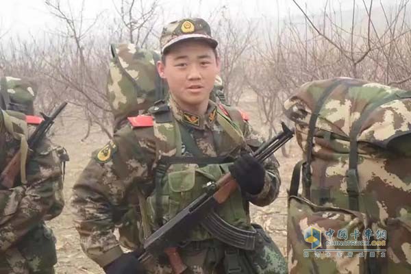 軍營(yíng)中的錢(qián)賀寬