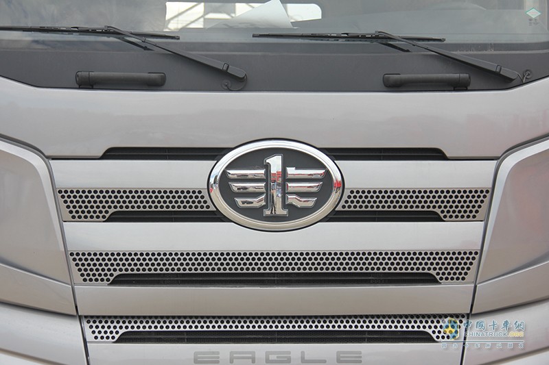 一汽解放J7 500馬力 6X4牽引車(chē)