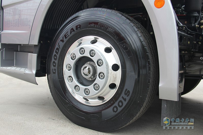 一汽解放J7 500馬力 6X4牽引車(chē)