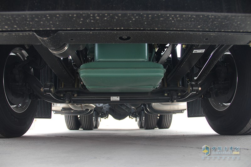 一汽解放J7 500馬力 6X4牽引車(chē)