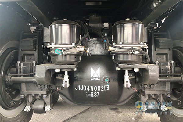 后橋采用福特技術330 16T 雙聯(lián)雙減橋