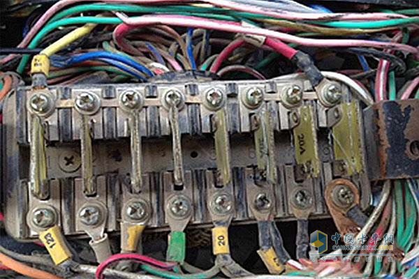 電路保險絲