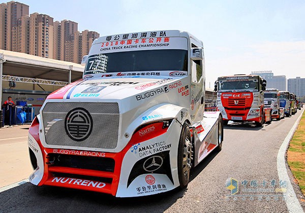 零公里潤滑油隊賽車